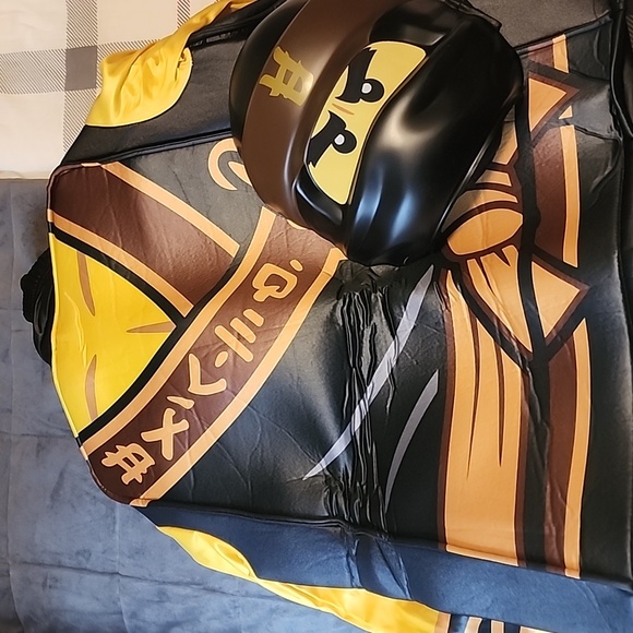 Yellow Ninjago size L (10/12) - Picture 2 of 3